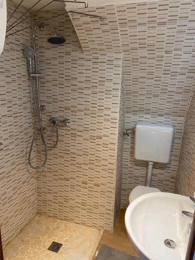 Apartamento La Dimora Di Tonia Mesagne Exterior foto